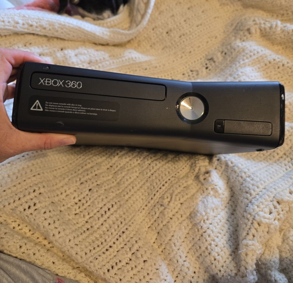 Xbox 360 Black Console - Microsoft